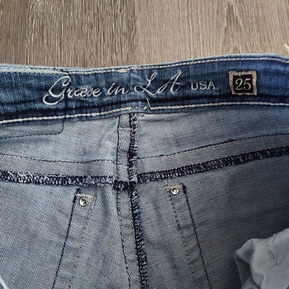 Grace in LA Boot Cut Embellished Jeans 3/25 - Picture 5 of 11